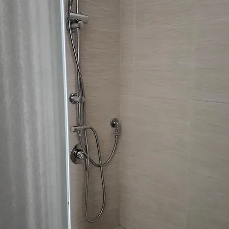 Caesar Place Πανσιόν 4*