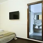 Guest house Caesar Place 4*