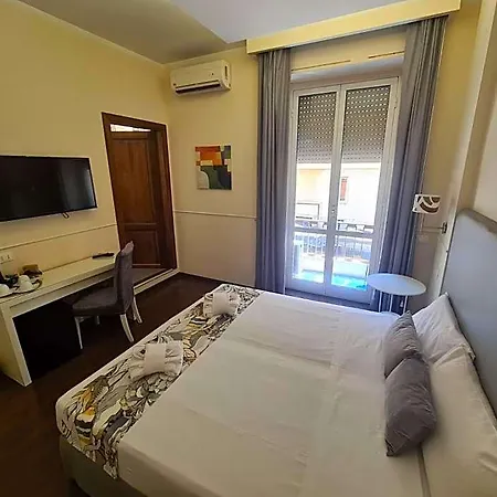 Caesar Place 4* Rom