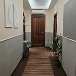 Caesar Place Πανσιόν